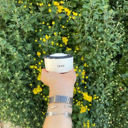 instagram-7 ☕️L’ESPRESSO DE POCHE☕️

La Trinity ZERO, vous offre un café type espresso en version nomade, grâce à son design compact et sa simplicité d’utilisation ! 
Disponible en noir ou blanc ⚫️⚪️

Et pour plus d’informations sur l’utilisation voici une courte vidéo explicative : 
https://youtu.be/jZVUkdCxBW0

#coffeelover #coffee #annecylake #annecy #cafesbrand #trinitycoffee
